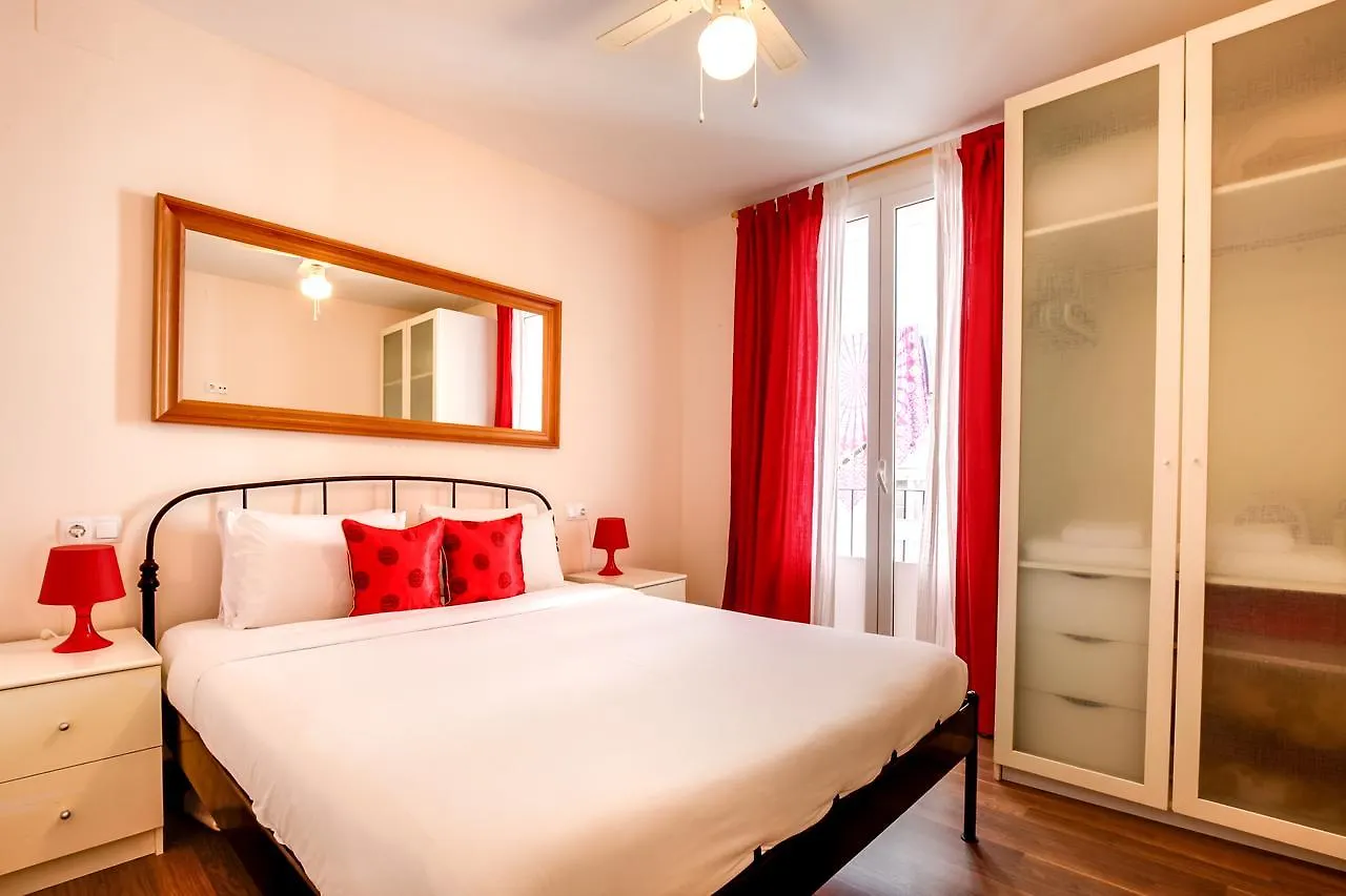 Modern 2 Bedroom Flat In Trendy Poble Sec Barcelona